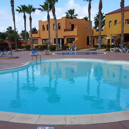 Oasis Royal 3 Piscinas Apartman