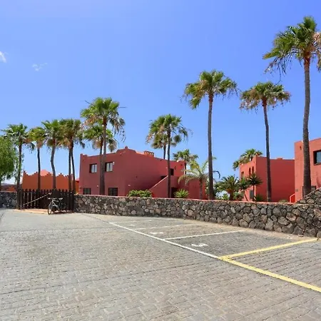 Oasis Royal 3 Piscinas *