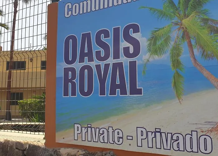 Oasis Royal 3 Piscinas *